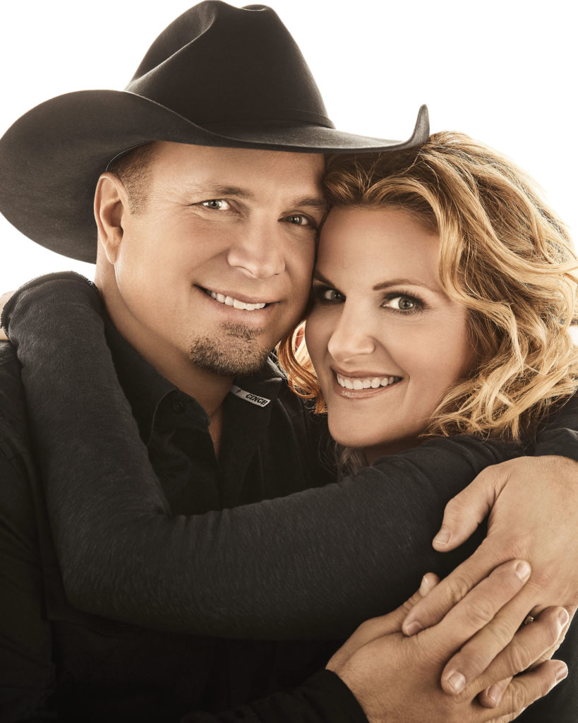 Trisha Yearwood and Garth Brooks to Perform on ABC's Thanksgiving and Christmas Specials